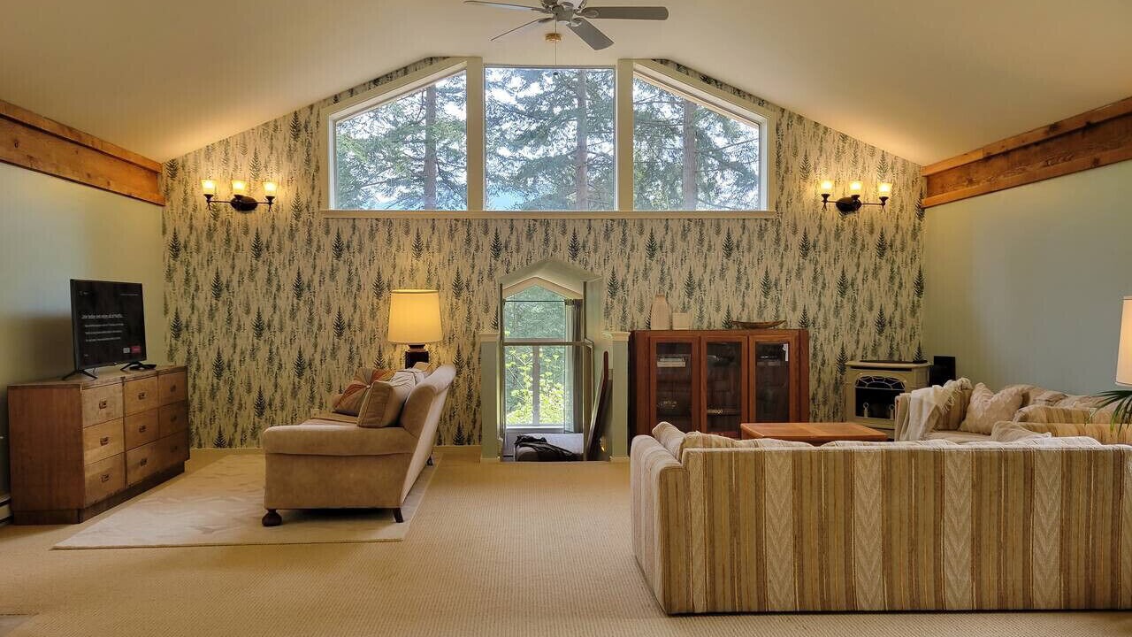 Photo of Livingroom in Bowen Island