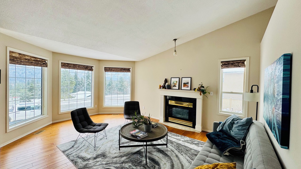 Photo of Livingroom in Castlegar