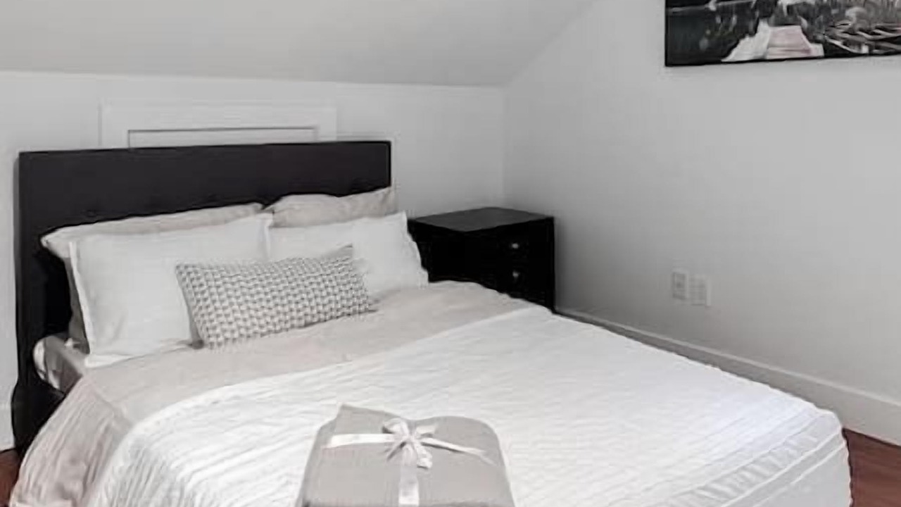Photo of Bedroom in Fraserview