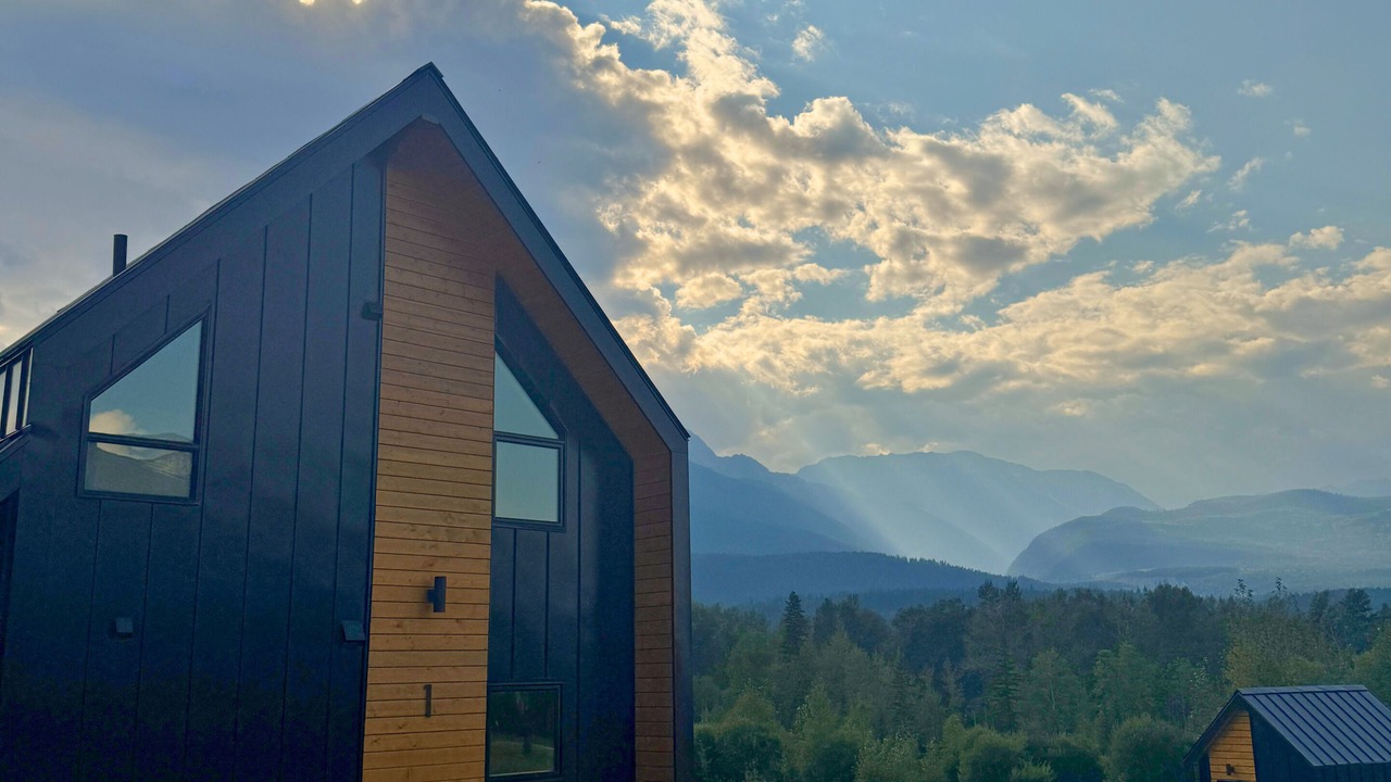 Photo of Outdoor in Golden