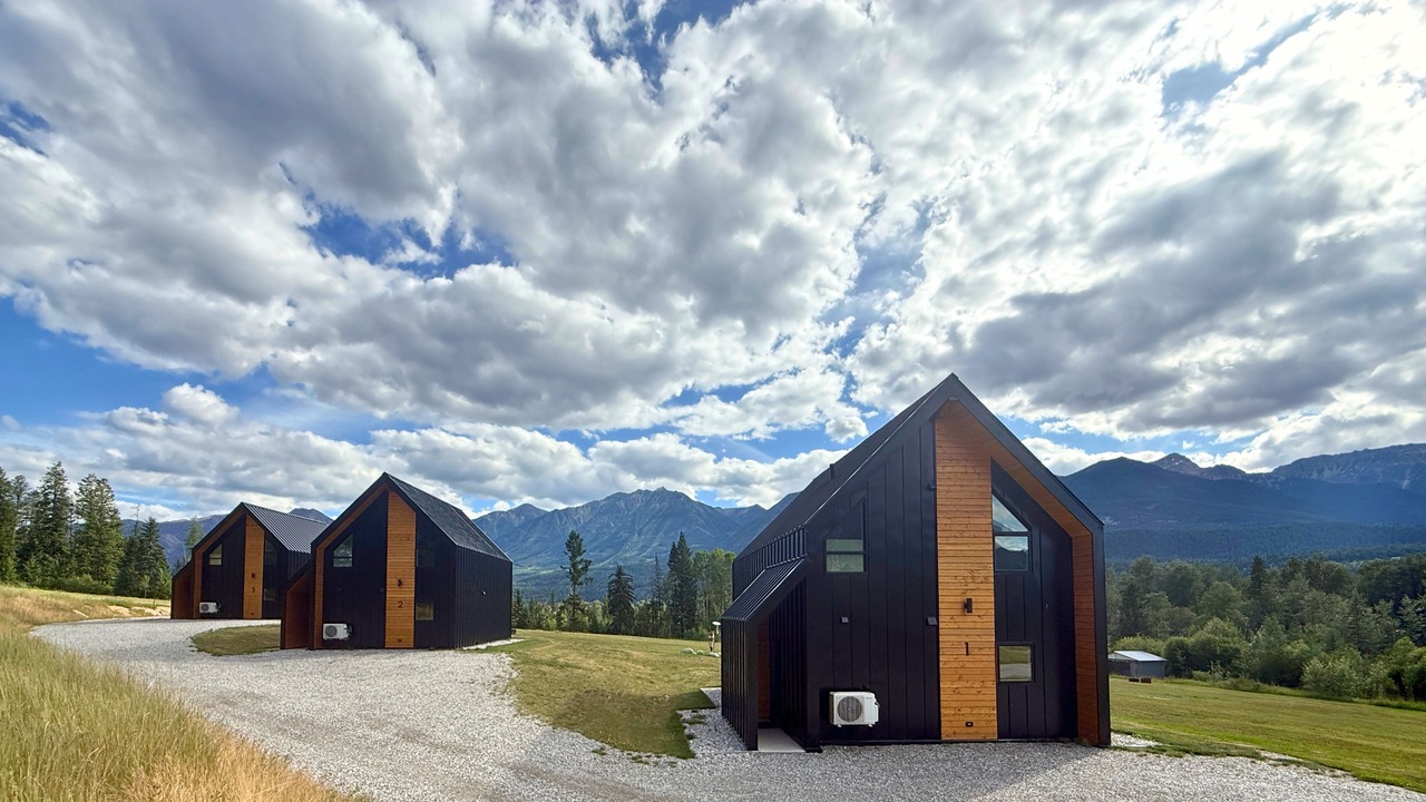 Photo of Outdoor in Golden