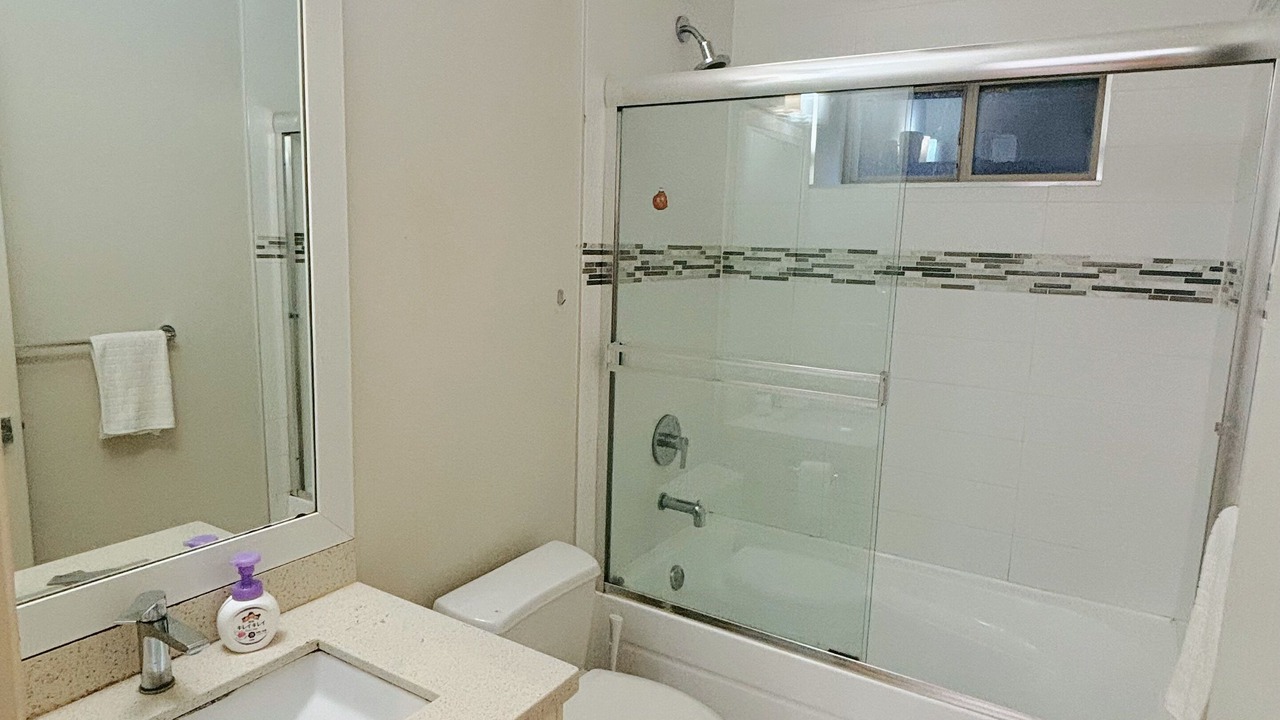 Photo of Bathroom in Hollyburn