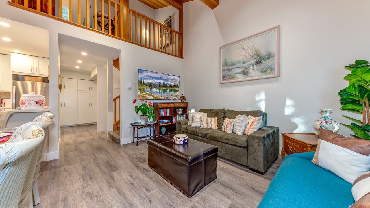 Photo of Livingroom in Whistler Village