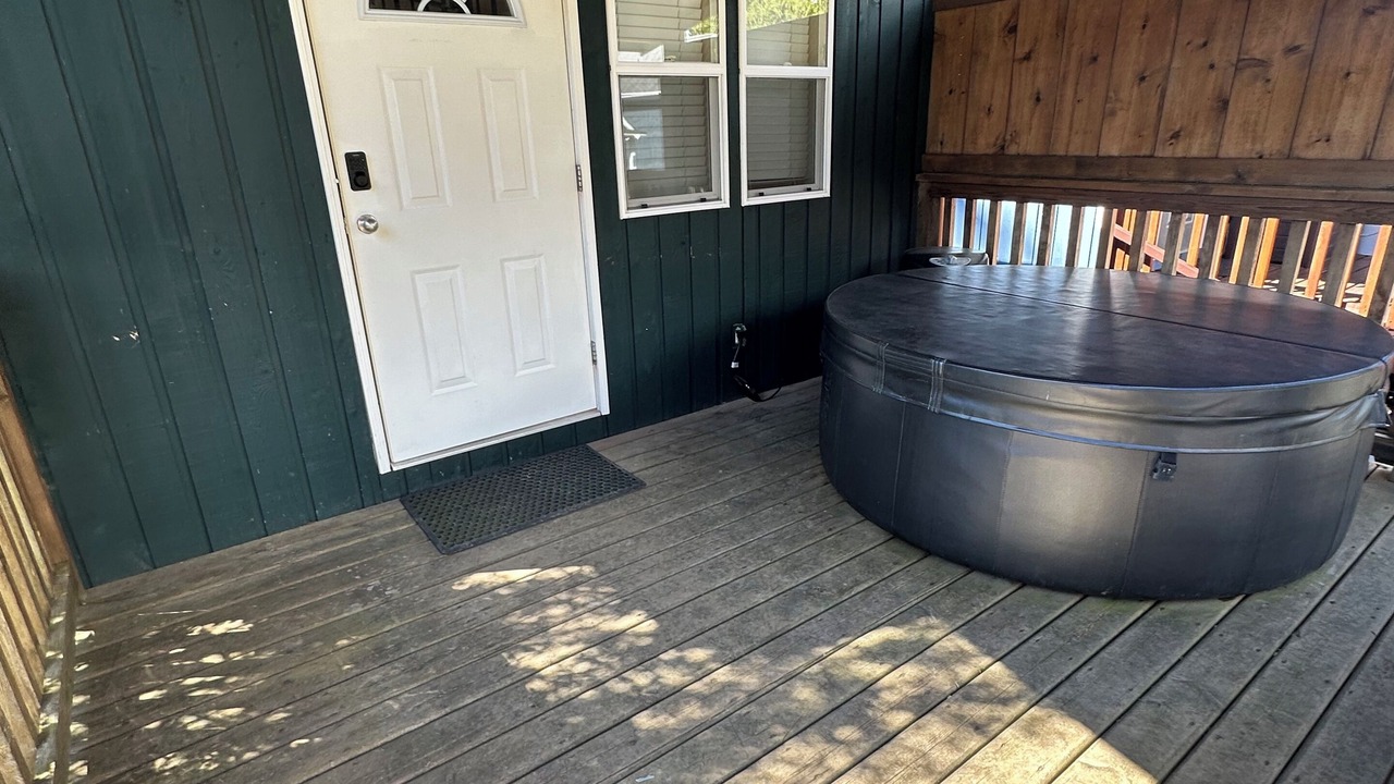 Photo of Patio Balcony in Ucluelet