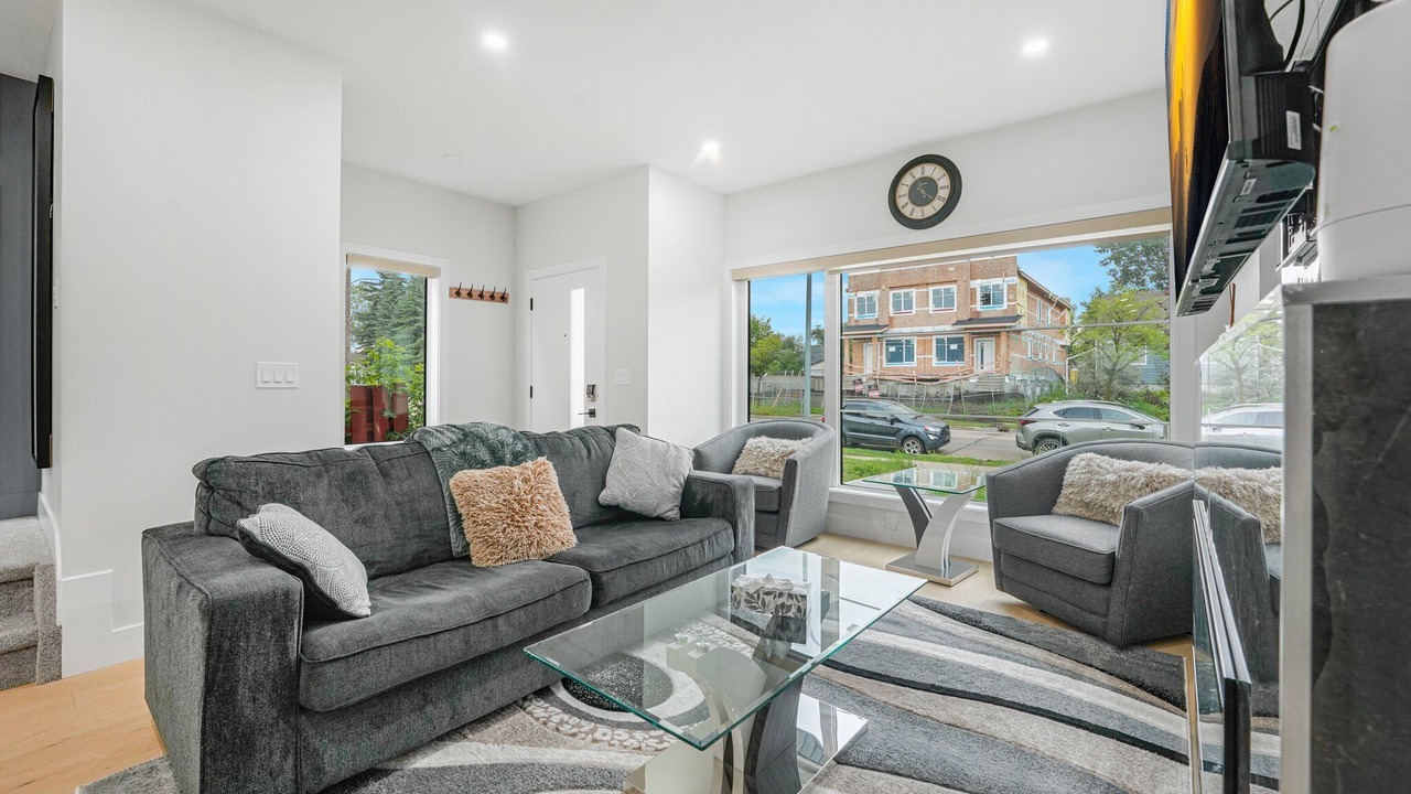 Photo of Livingroom in Southwest Edmonton