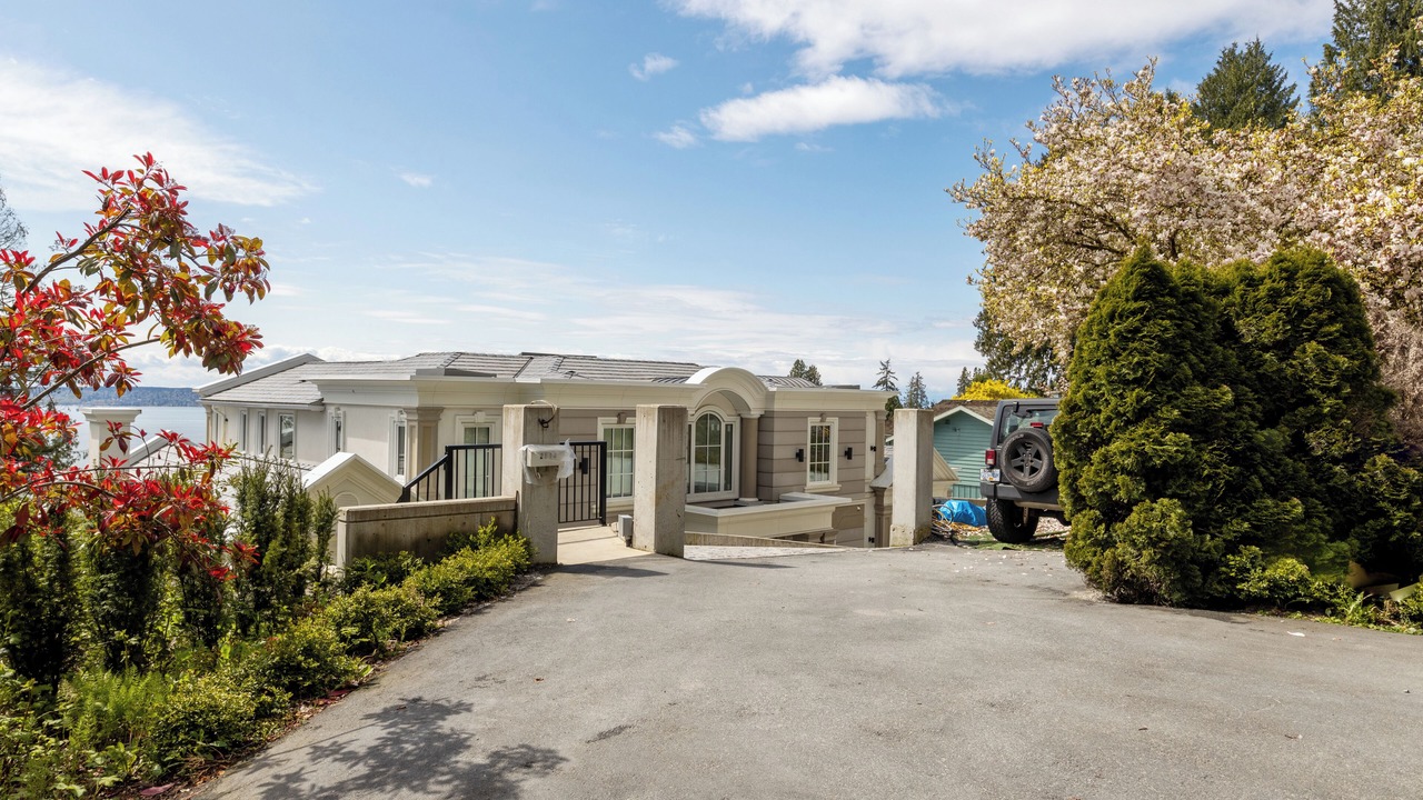 Photo of Outdoor in West Vancouver