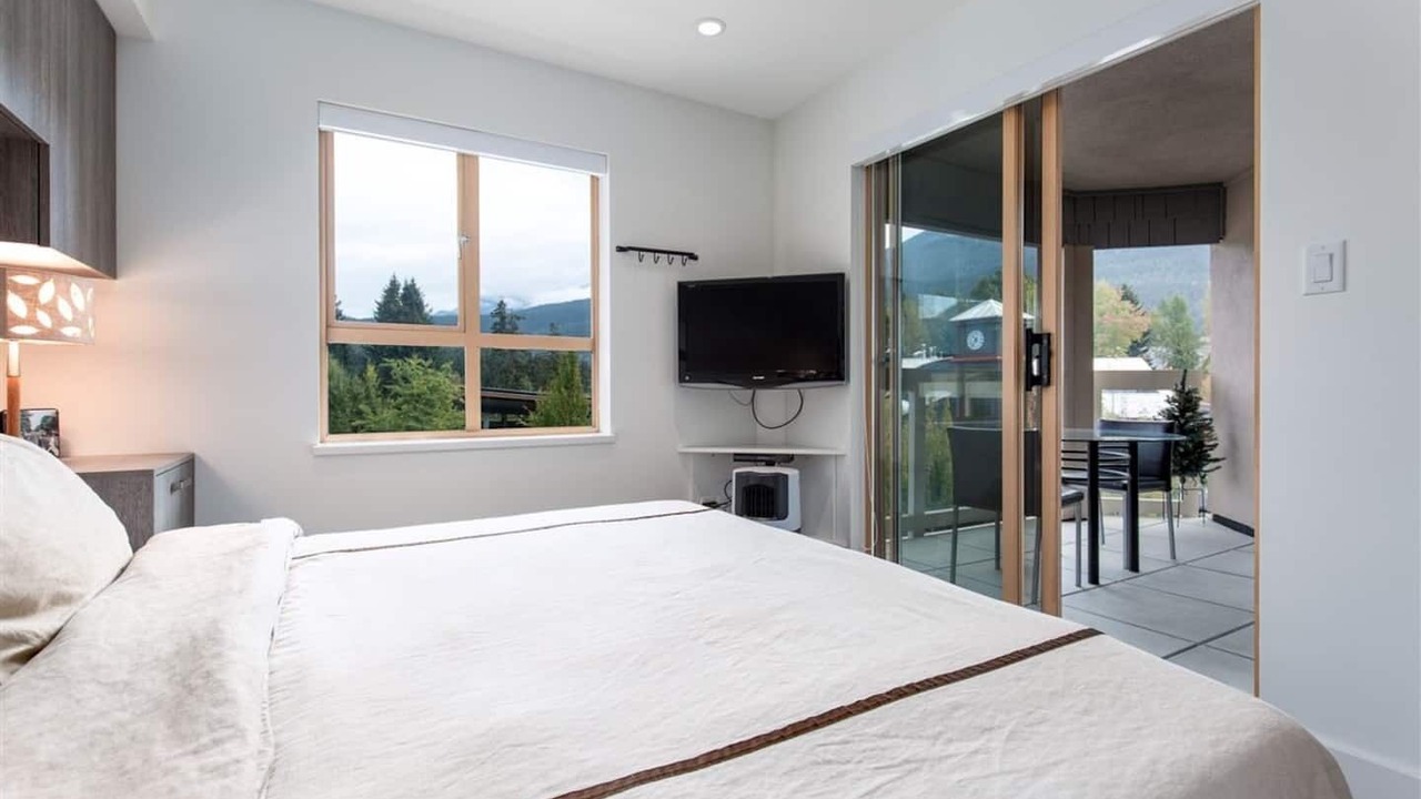 Photo of Bedroom in Whistler Village