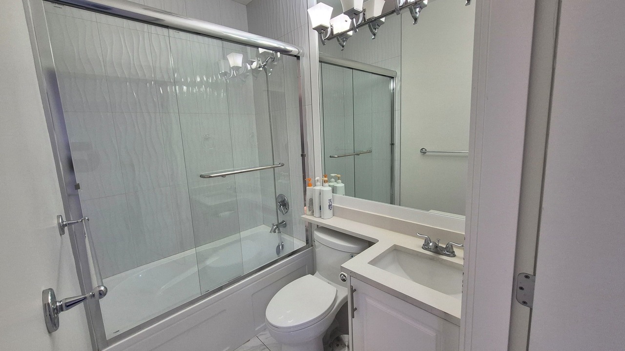 Photo of Bathroom in Knight