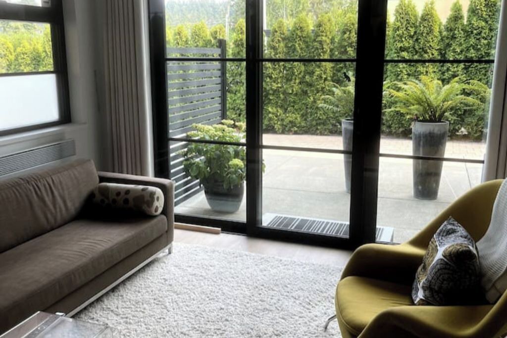 Photo of Livingroom in North Saanich