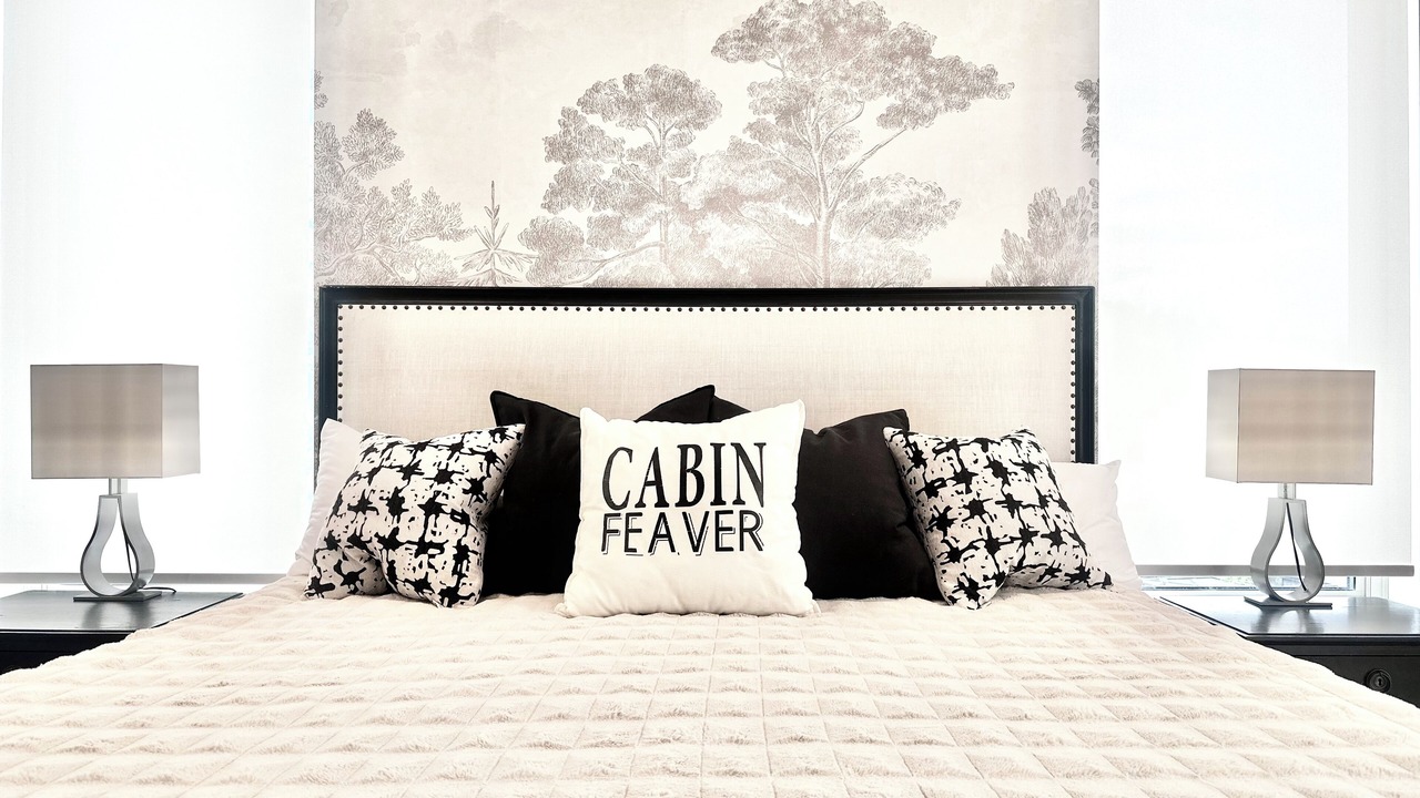 Photo of Bedroom in Sea to Sky Highway