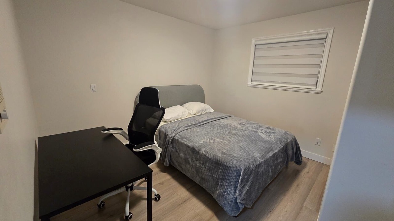 Photo of Bedroom in Surrey Newton