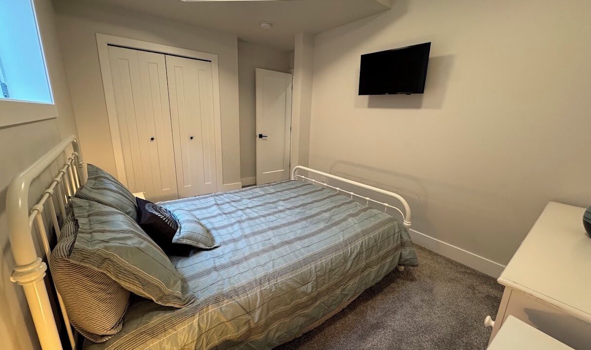 Photo of Bedroom in White Rock