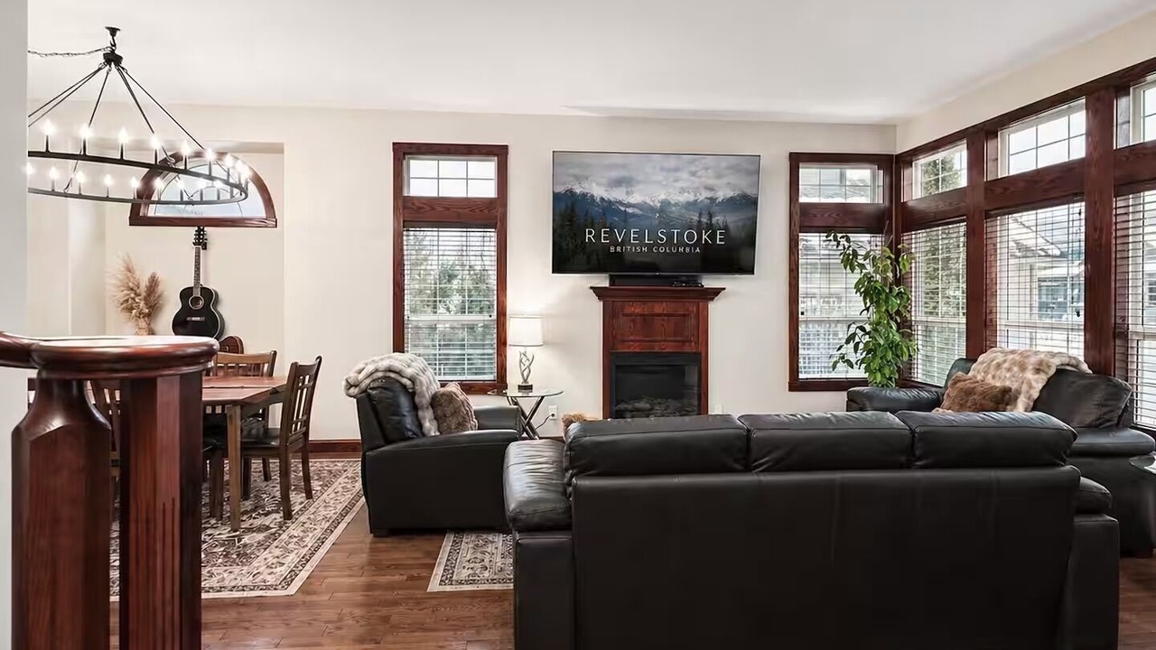 Photo of Livingroom in Revelstoke