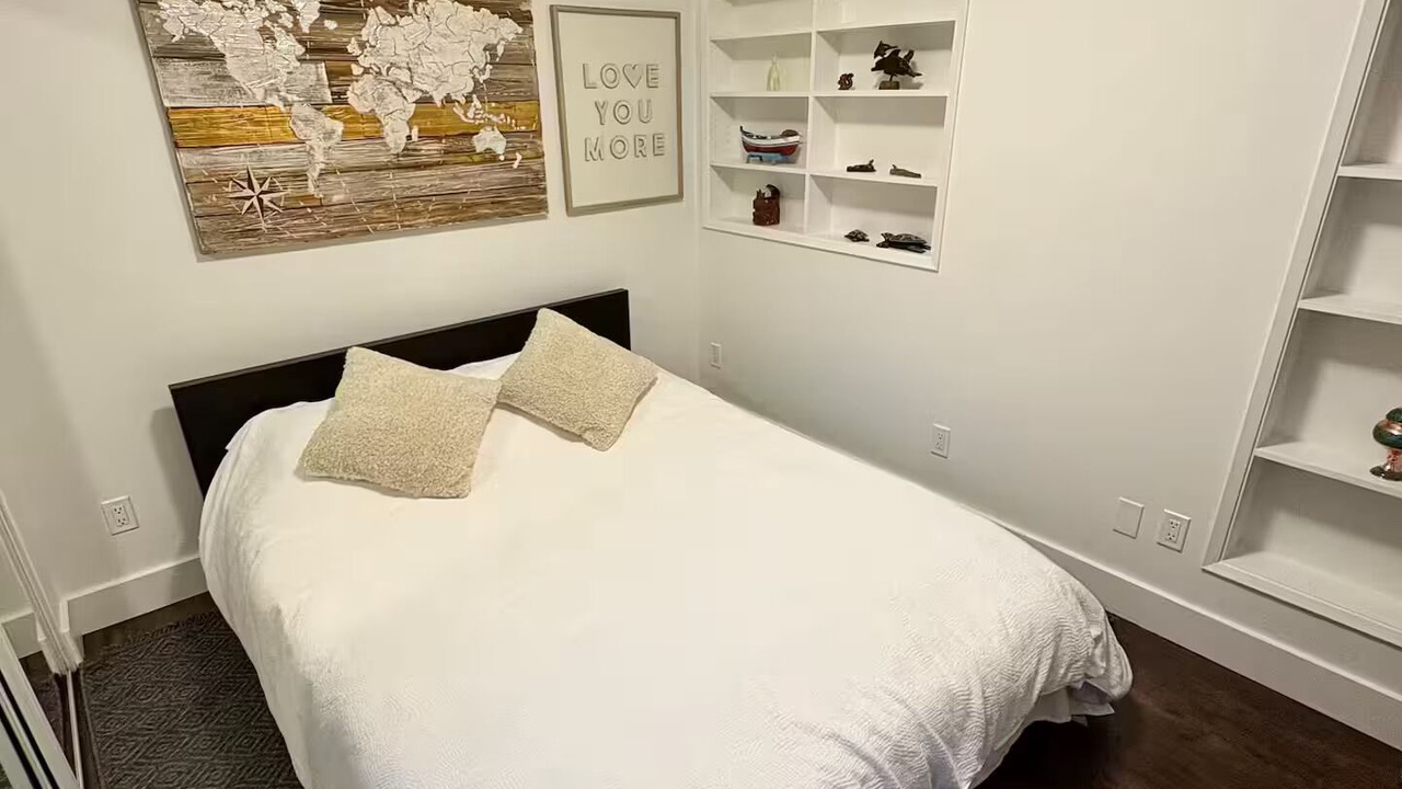 Photo of Bedroom in Canyon Heights