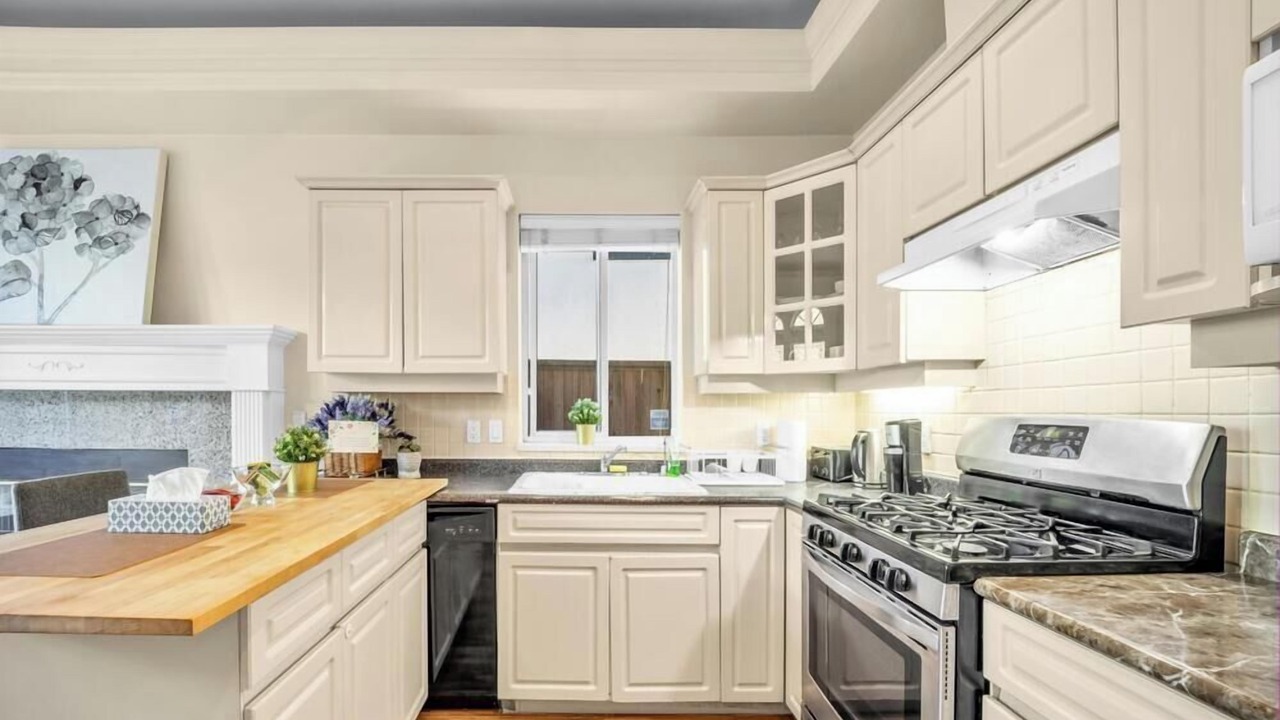 Photo of Kitchen in Sunset