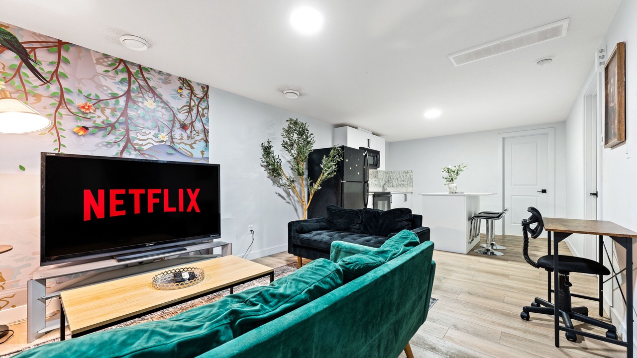 Photo of Livingroom in Northwest Edmonton