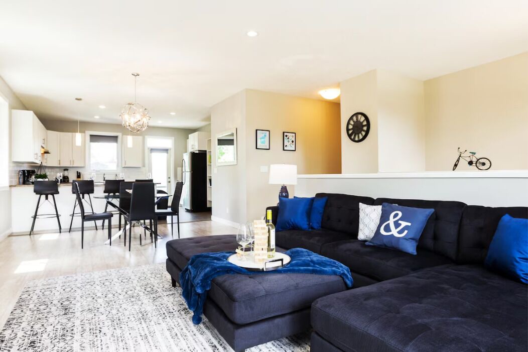Photo of Livingroom in Jasper Place