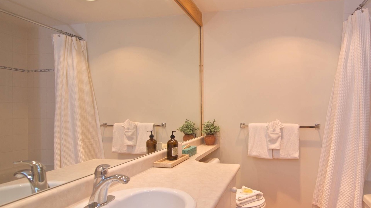 Photo of Bathroom in Blueberry Hill