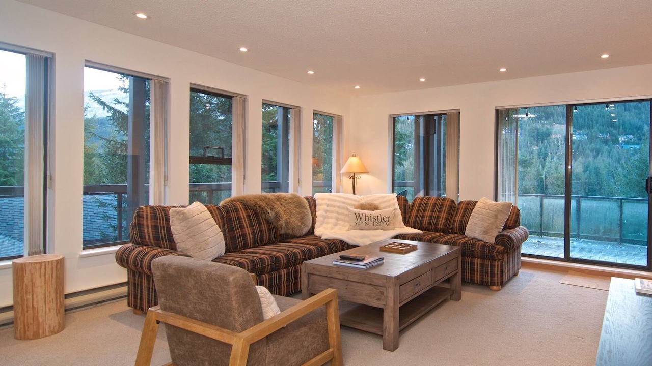 Photo of Livingroom in Blueberry Hill