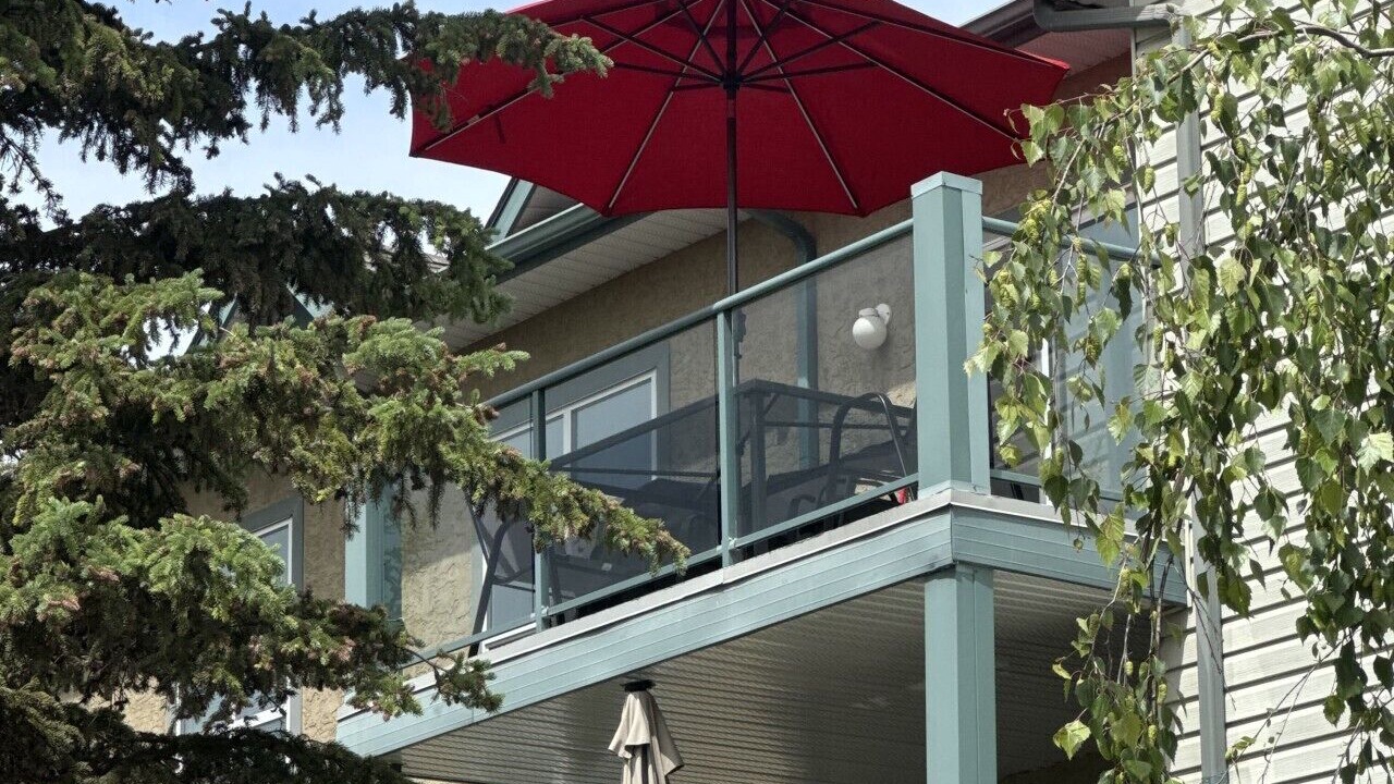 Photo of Patio Balcony in Radium Hot Springs