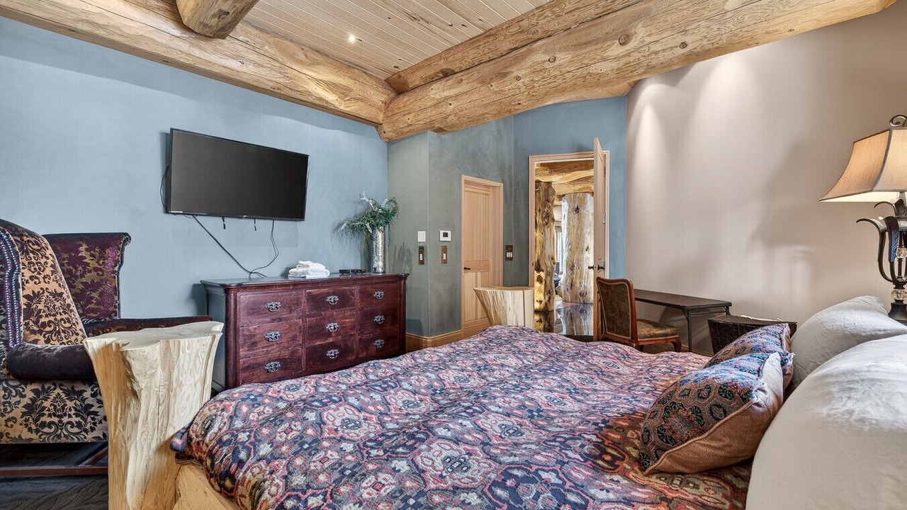 Photo of Bedroom in Big White Ski Resort