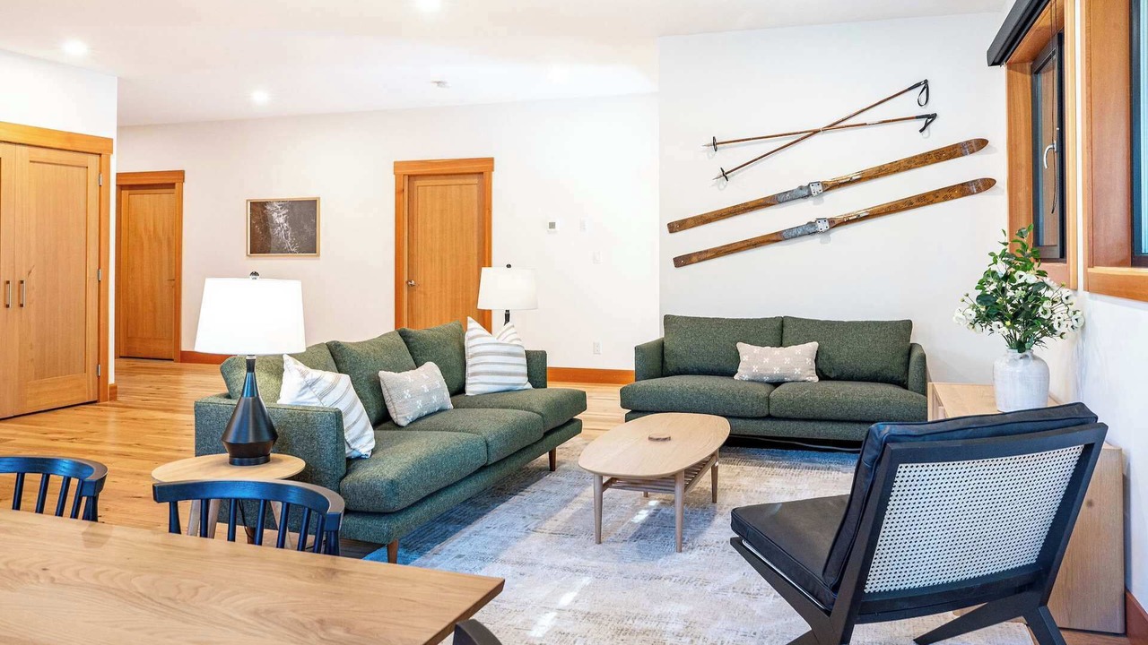 Photo of Livingroom in Revelstoke