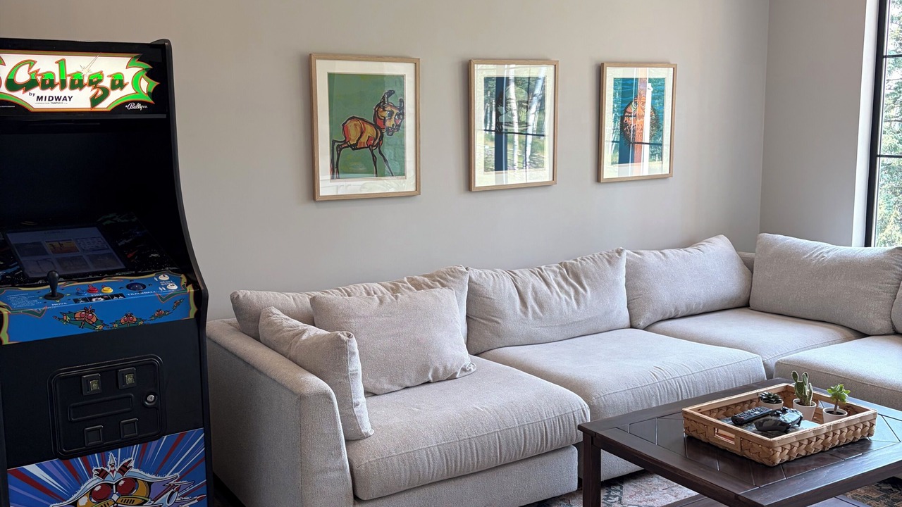 Photo of Livingroom in Calgary