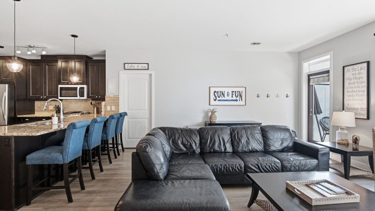 Photo of Livingroom in Westbank