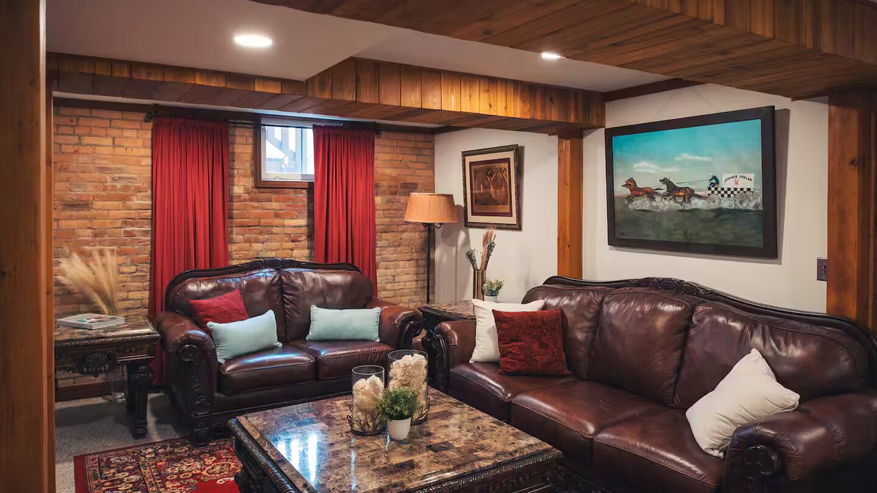 Photo of Livingroom in Red Deer