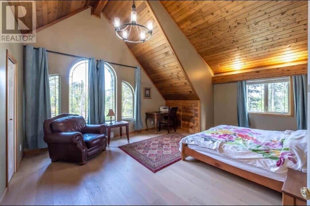 Photo of Bedroom in Okanagan-Similkameen