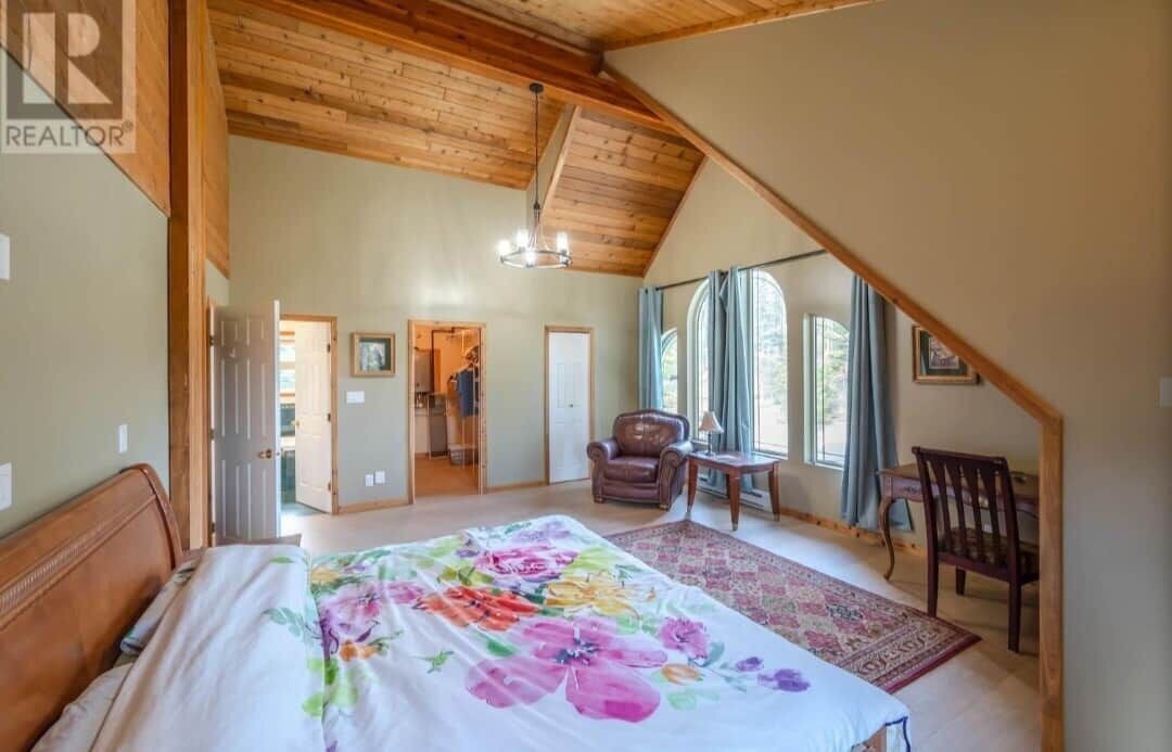 Photo of Bedroom in Okanagan-Similkameen