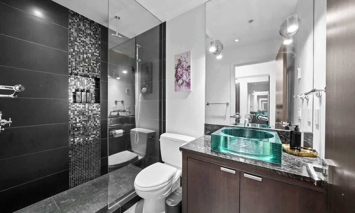 Photo of Bathroom in Crosstown