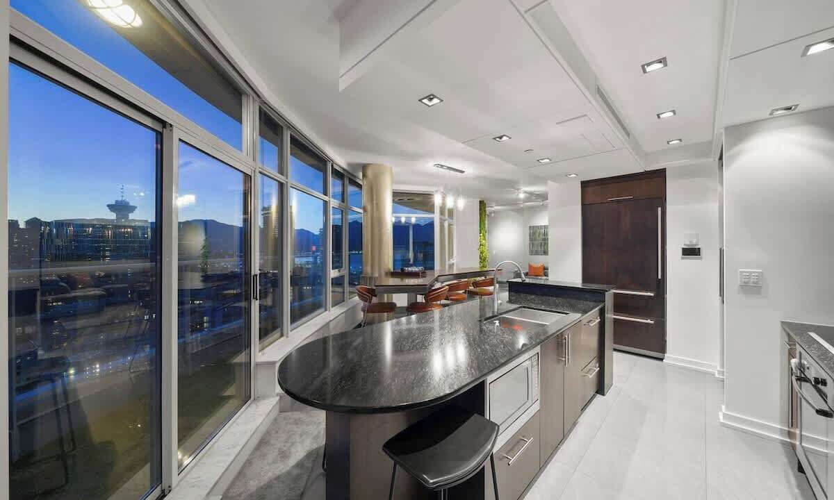 Photo of Kitchen in Crosstown