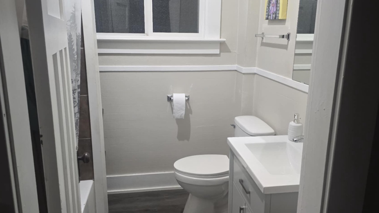 Photo of Bathroom in Trail