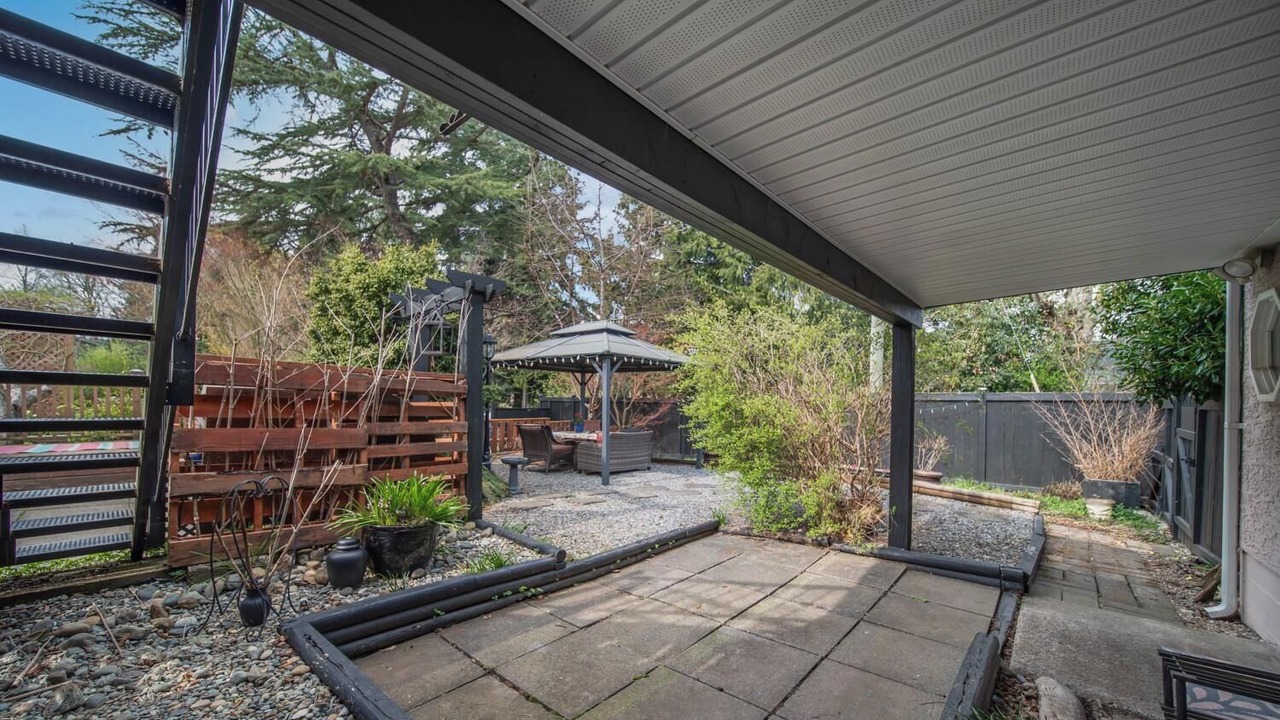 Photo of Patio Balcony in Sooke