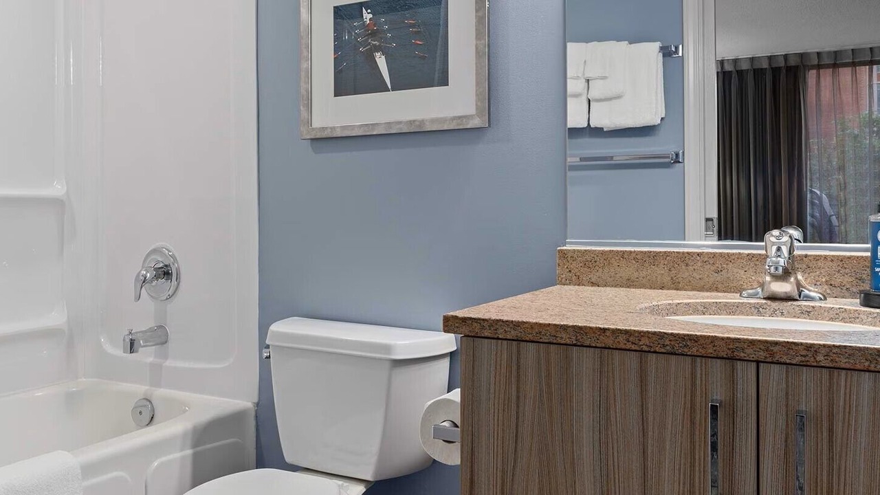 Photo of Bathroom in Inner Harbour