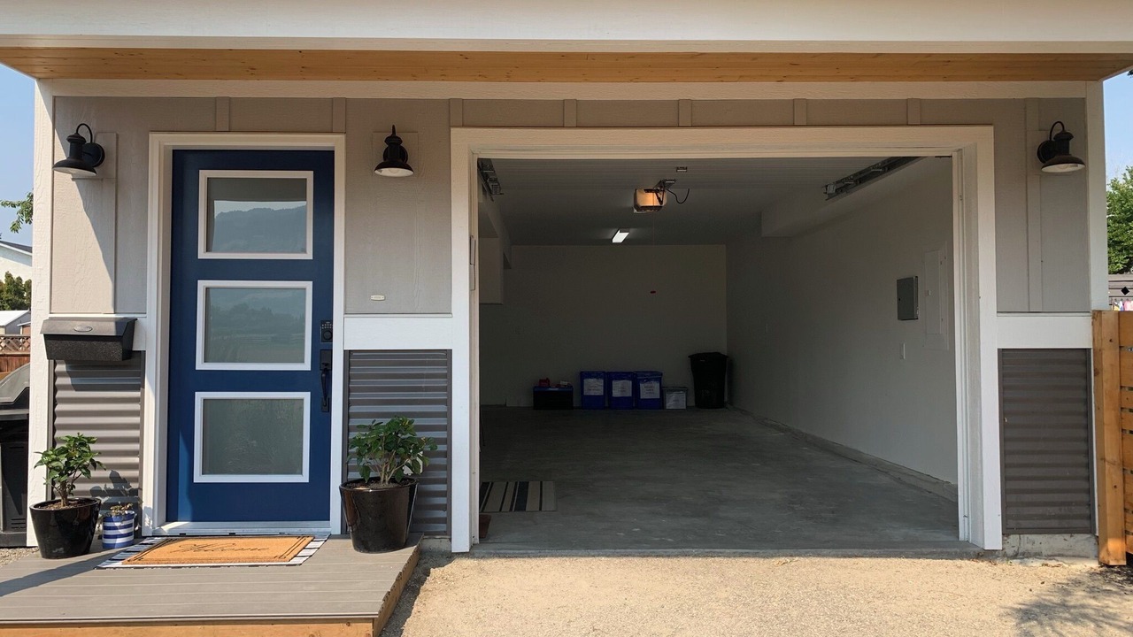 Photo of Outdoor in East Hill