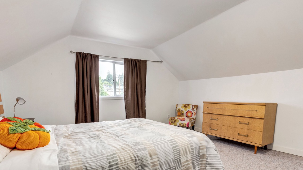 Photo of Bedroom in Powell River