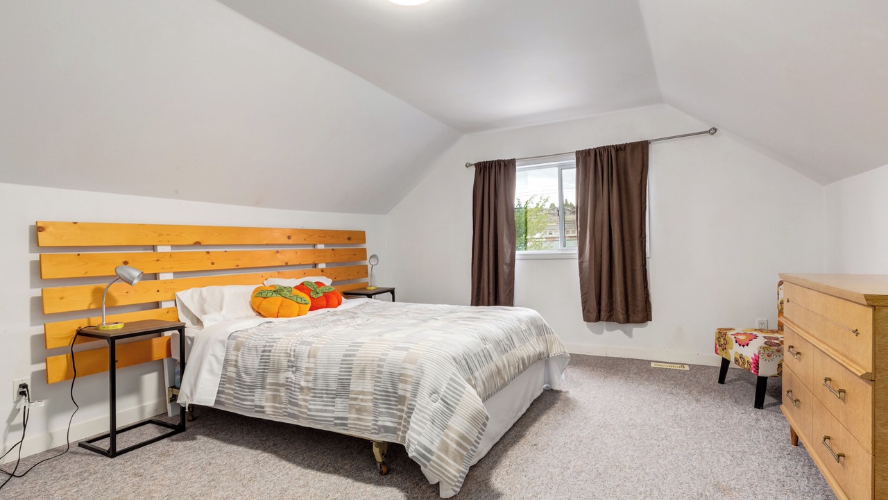 Photo of Bedroom in Powell River