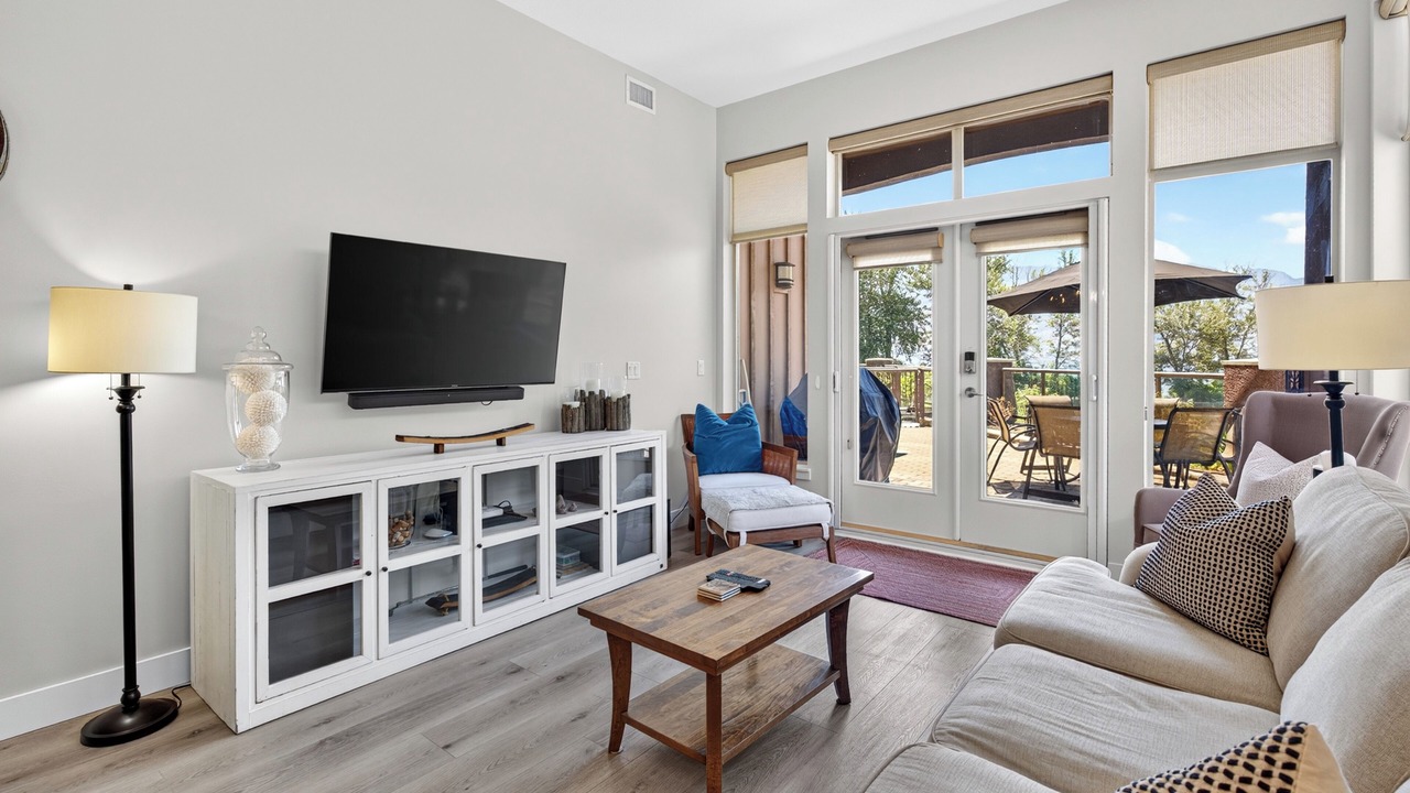 Photo of Livingroom in Westbank