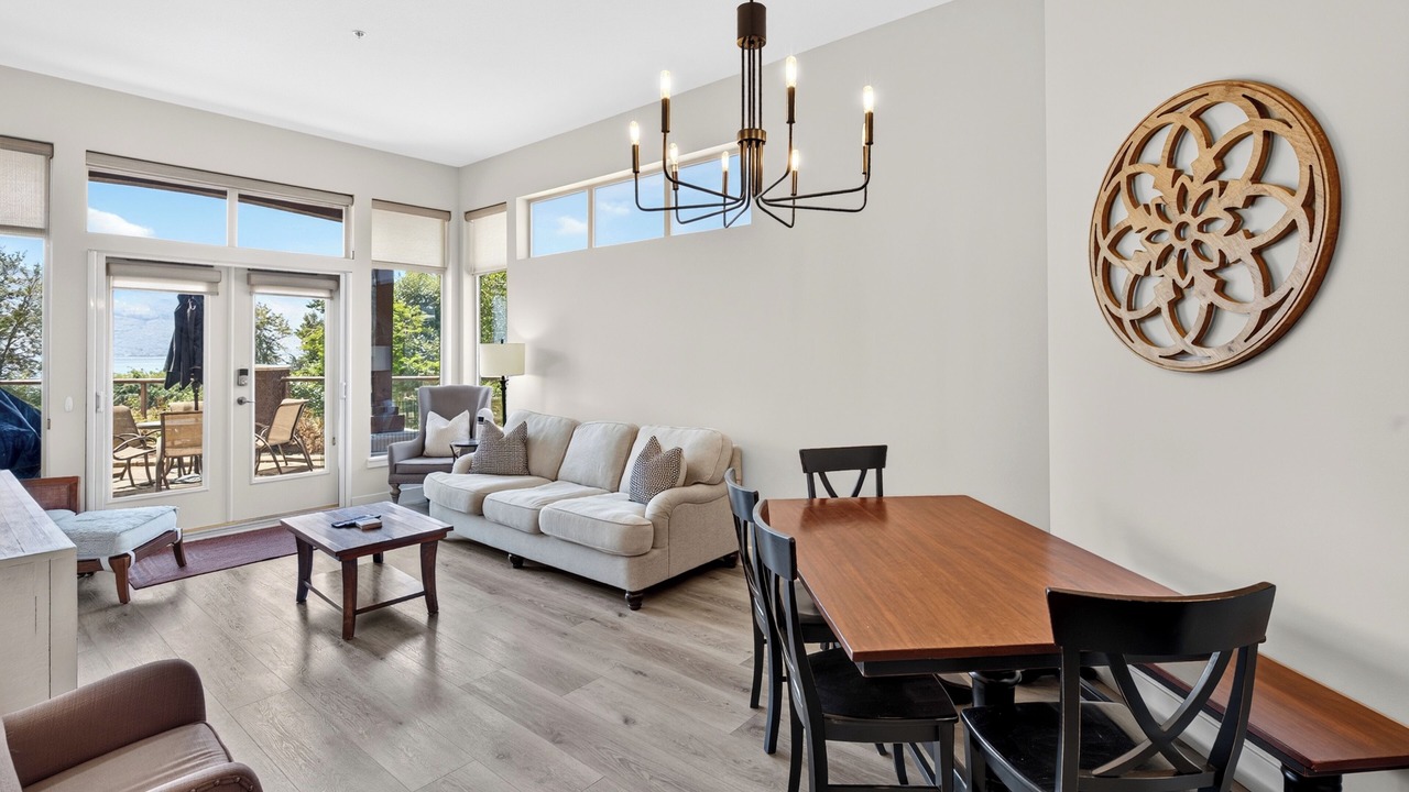 Photo of Livingroom in Westbank
