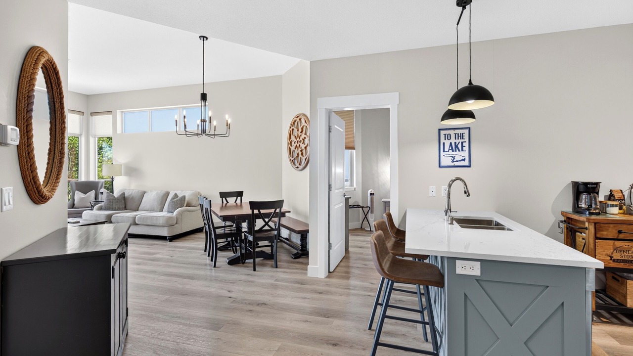 Photo of Livingroom in Westbank