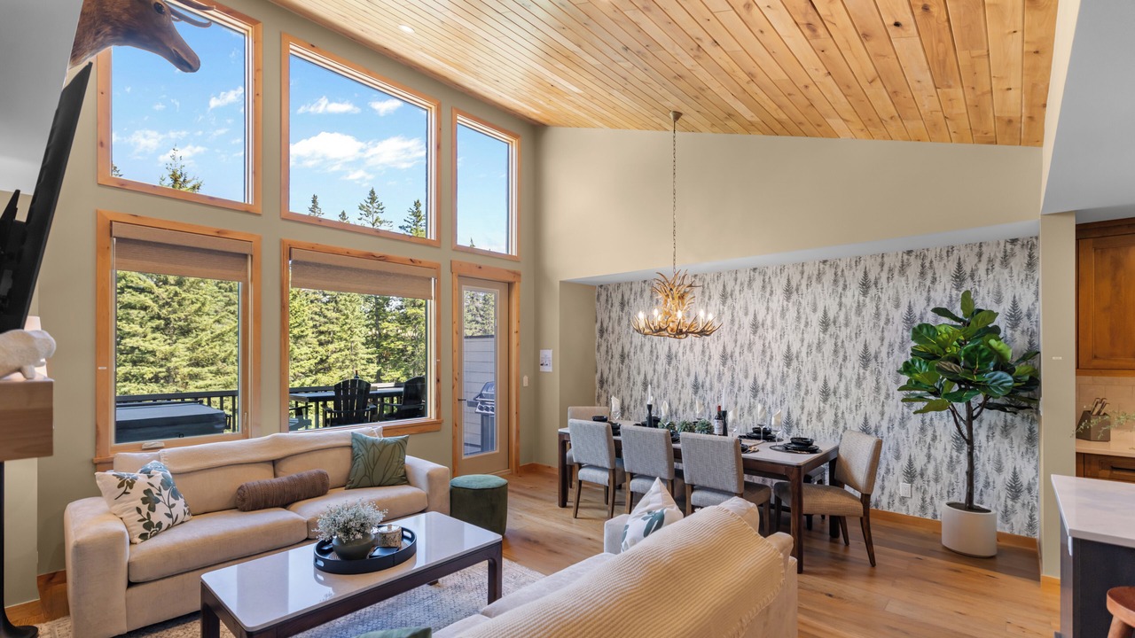 Photo of Livingroom in Canmore