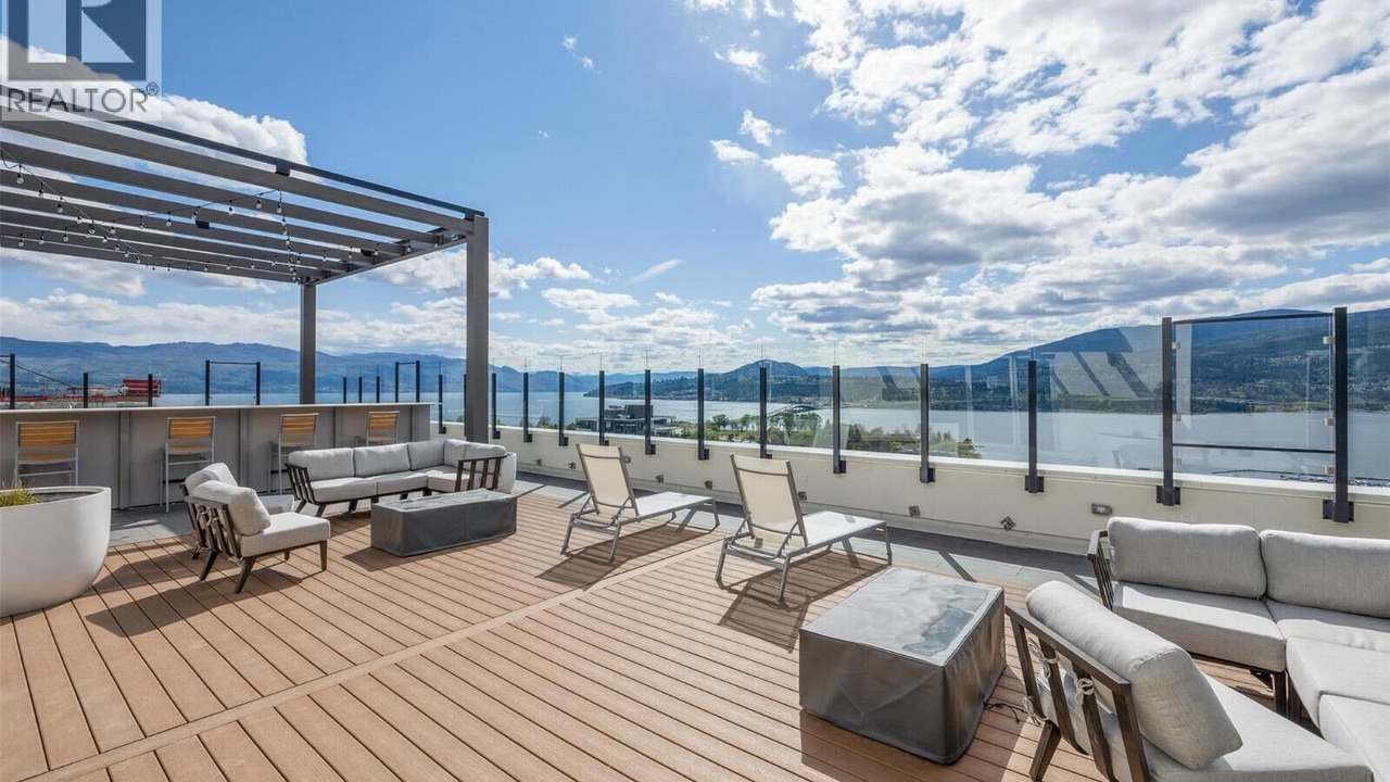 Photo of Patio Balcony in Downtown Kelowna