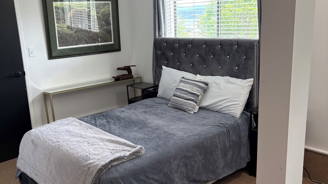 Photo of Bedroom in Campbell River
