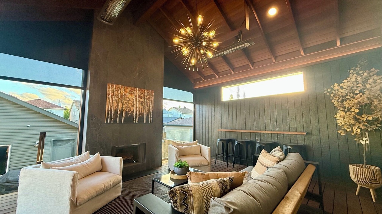 Photo of Livingroom in McKenzie Towne