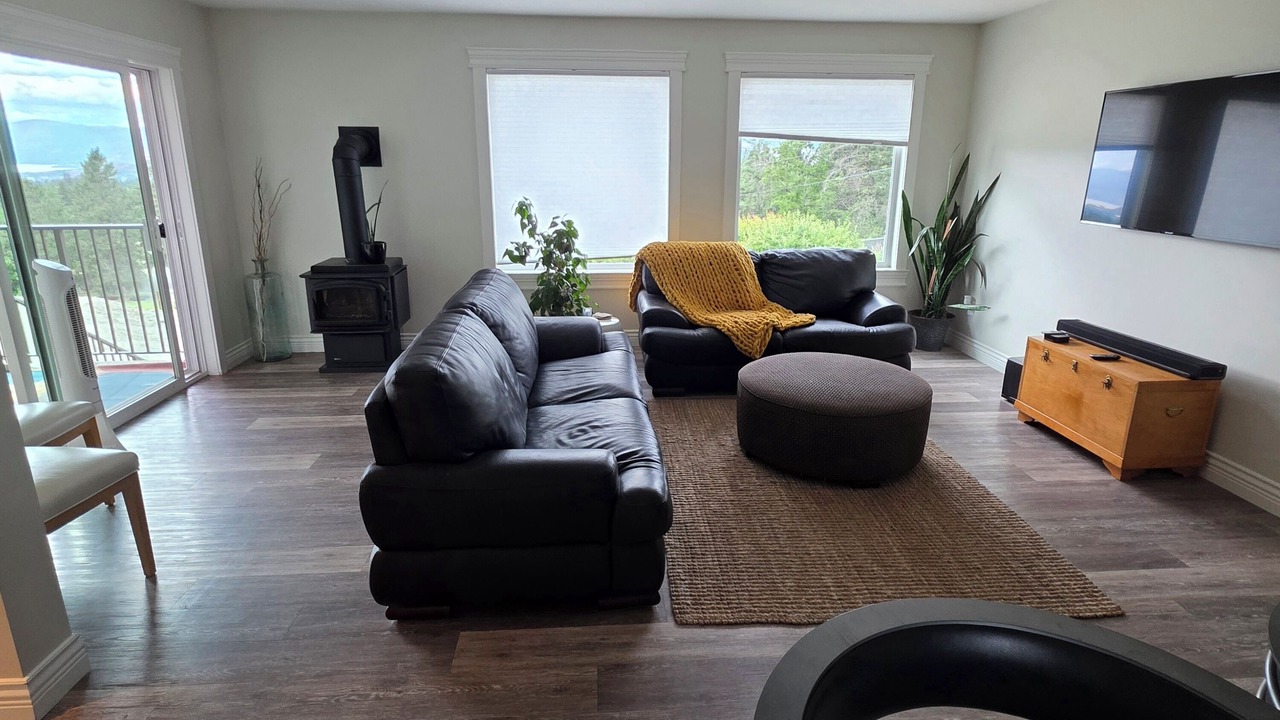 Photo of Livingroom in Vernon