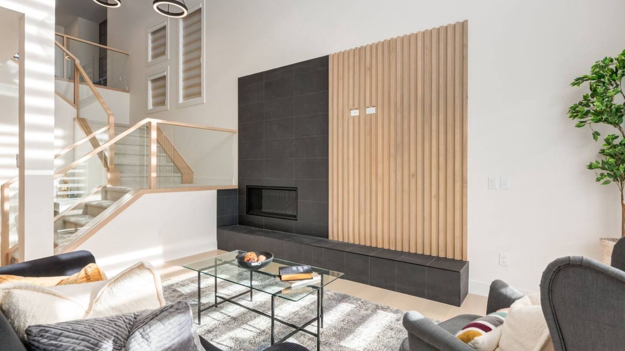 Photo of Livingroom in Chestermere