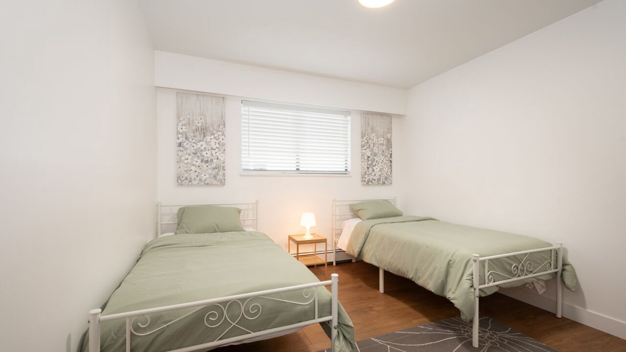 Photo of Bedroom in Renfrew-Collingwood