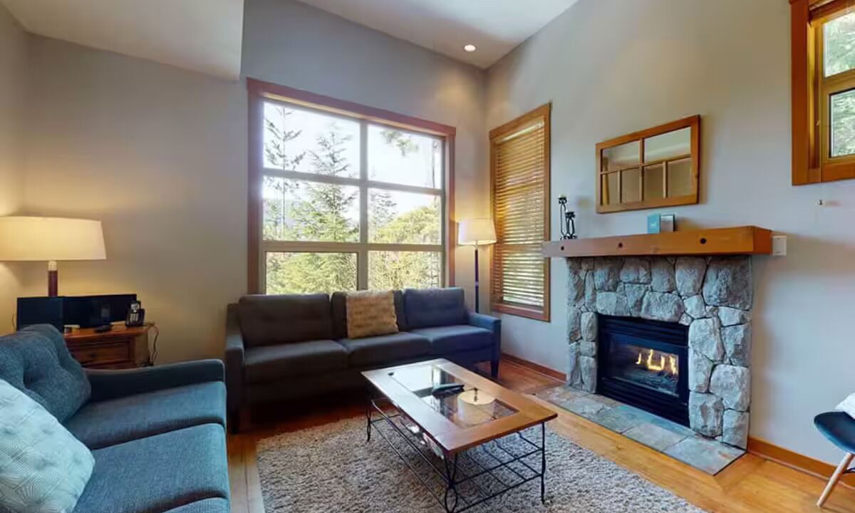 Photo of Livingroom in Upper Village